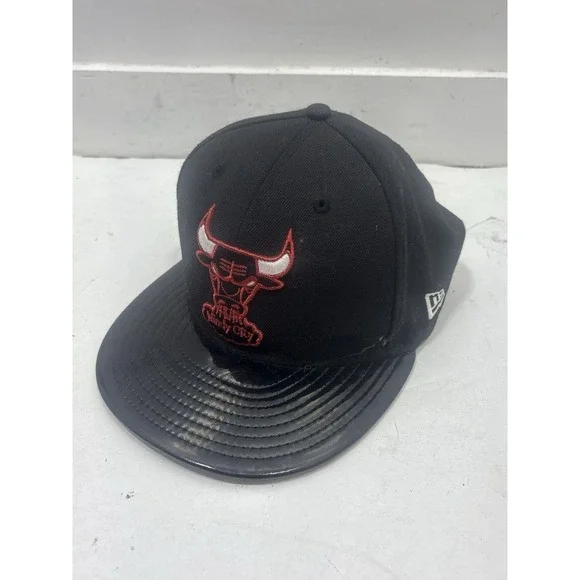 New Era 9Fifty Chicago Bulls Holographic Brim Snapback Hat Adjust NBA Cap Black - Picture 2 of 6